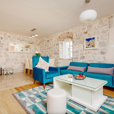 Old Town Museum Square Apartment 코토르 외부 사진