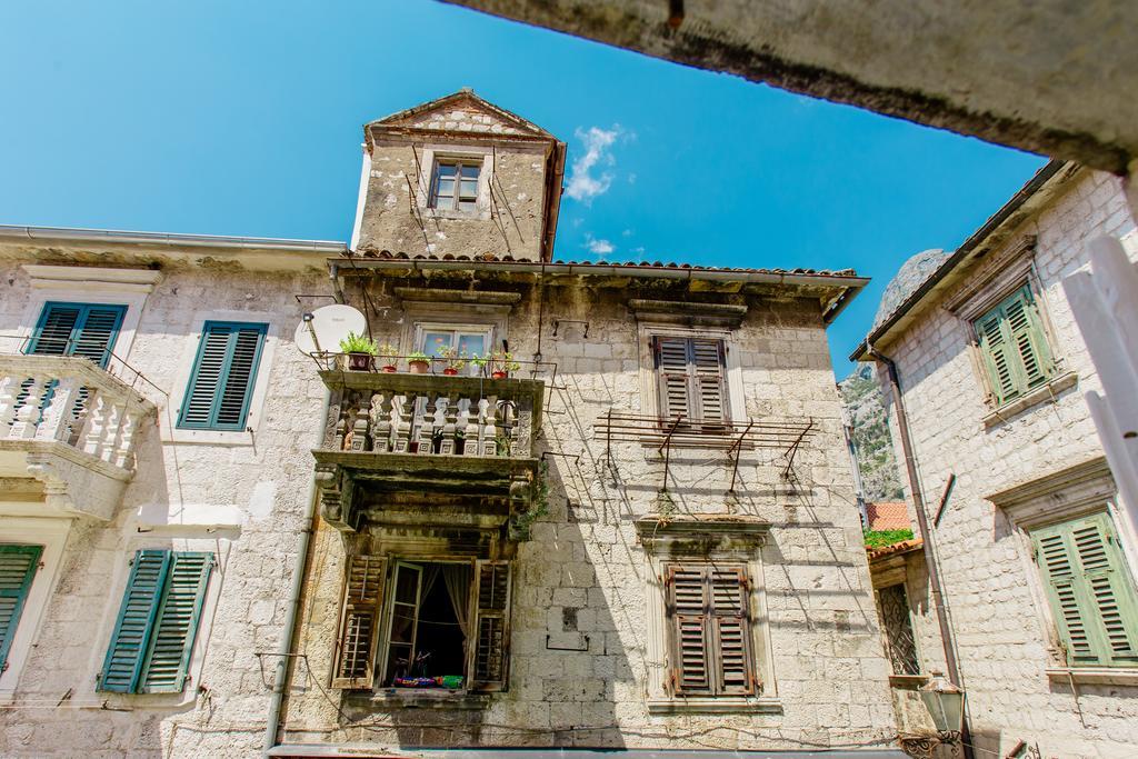 Old Town Museum Square Apartment 코토르 외부 사진
