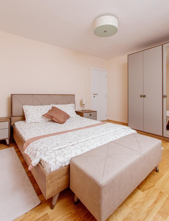 Old Town Museum Square Apartment 코토르 외부 사진
